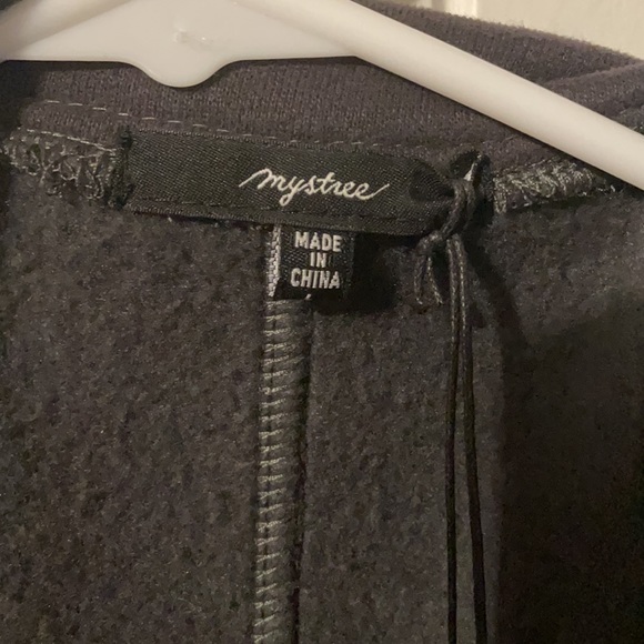 Mystree Cardigan/Jacket - Picture 2 of 2